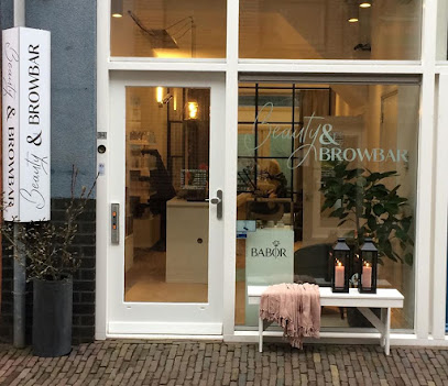 Interieur van Beauty & Browbar in Deventer