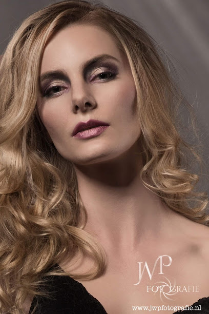 Interieur van ProLooks, Make-up, Hair & Nails in Drachten